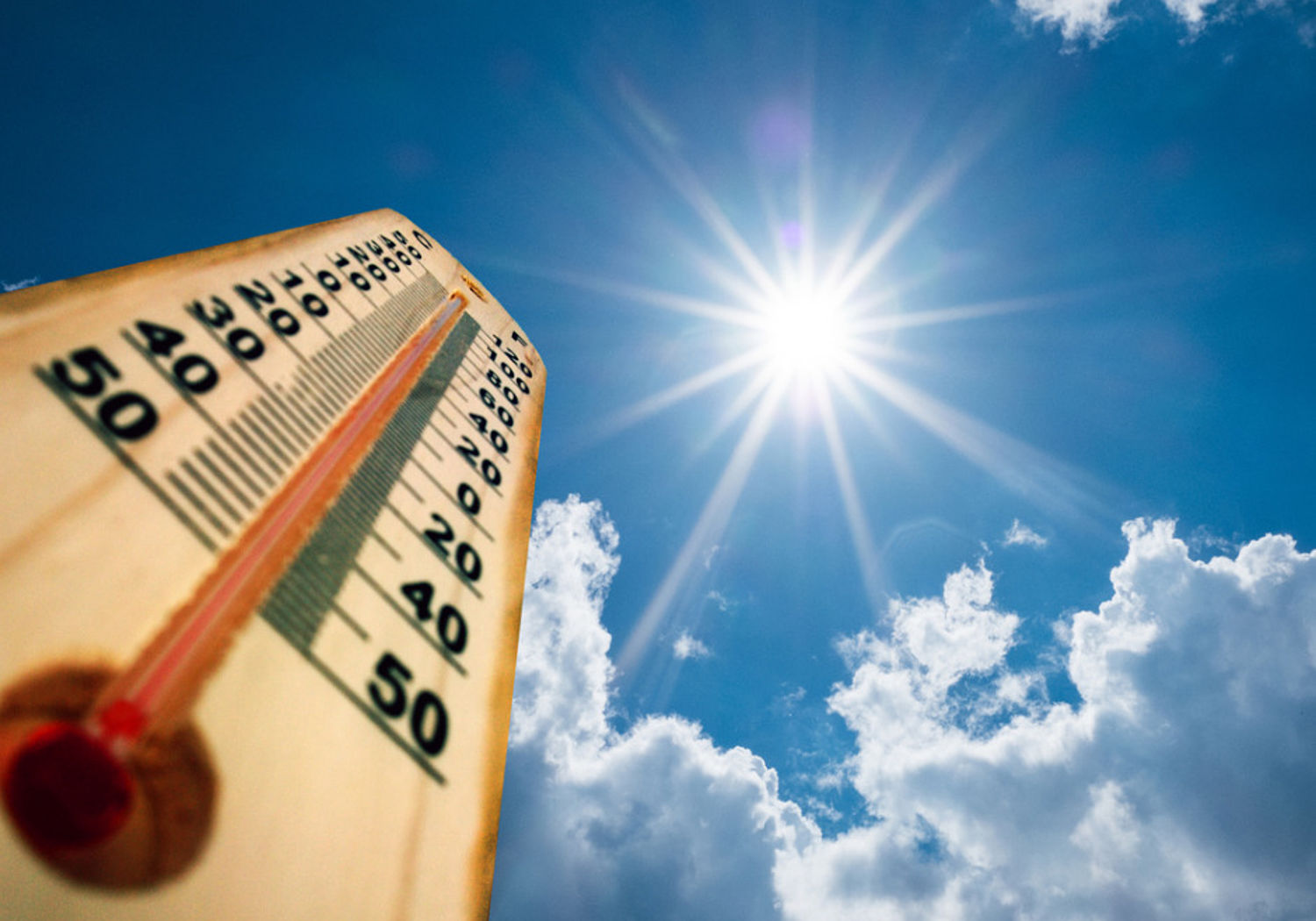 Image showing a thermometer on a hot summers day 