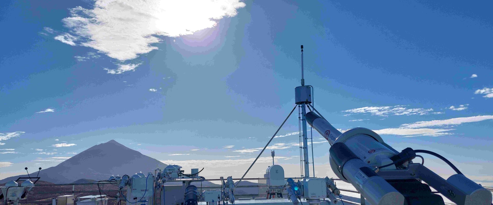 The BTS-Solar instrument at Izaña observatory, courtesy Gigahertz