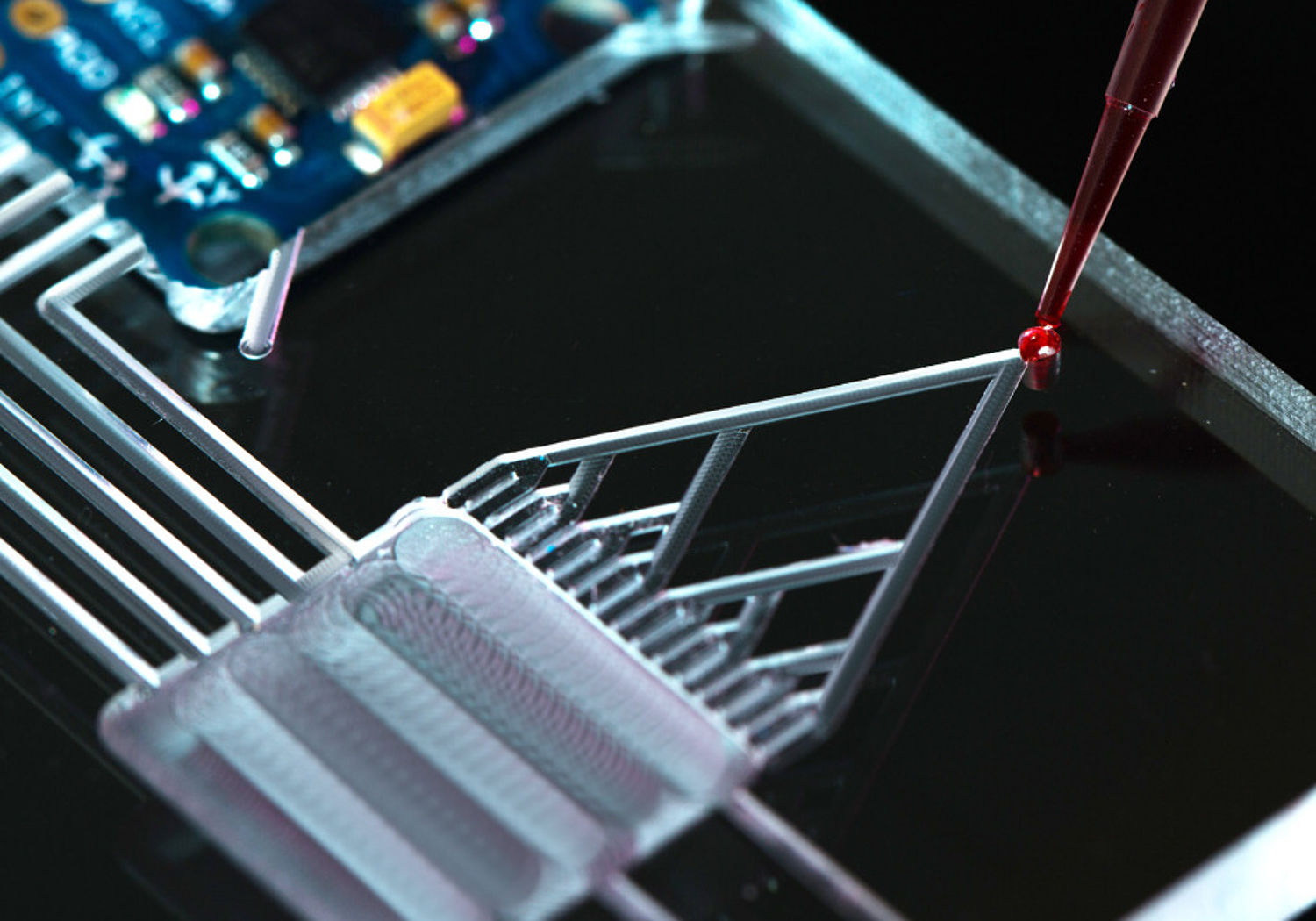 Establishing metrology standards in microfluidic devices