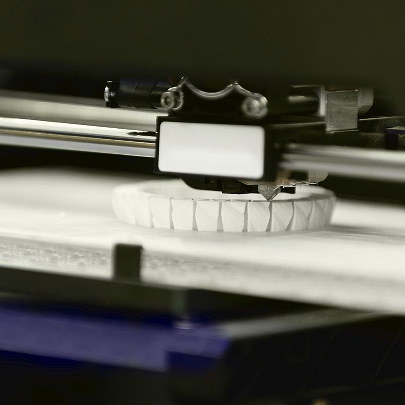 Mass spectrometry for 3D measurements Image showing a 3D printer