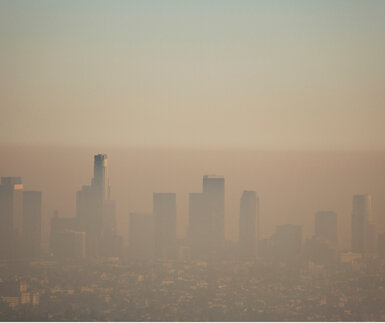 Image of Los Angeles covered in a layer of smog