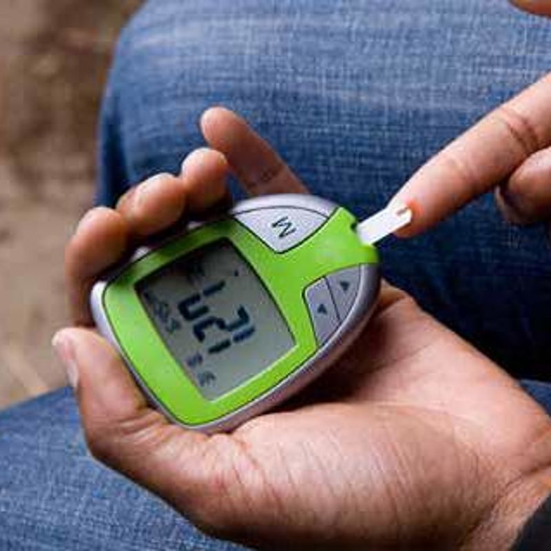 Characterising biomolecular interfaces for diagnostic devices