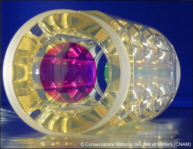 Image showing Fabry-Pérot resonator used at CNAM for photon-based pressure - Courtesy of Conservatoire National des Arts et Métiers (CNAM)