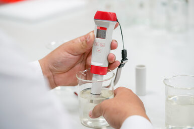 Image showing pH of a solution bein measured