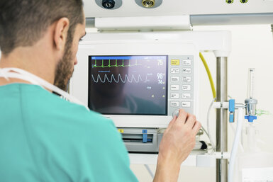 Image showing an ECG test procedure in hospital
