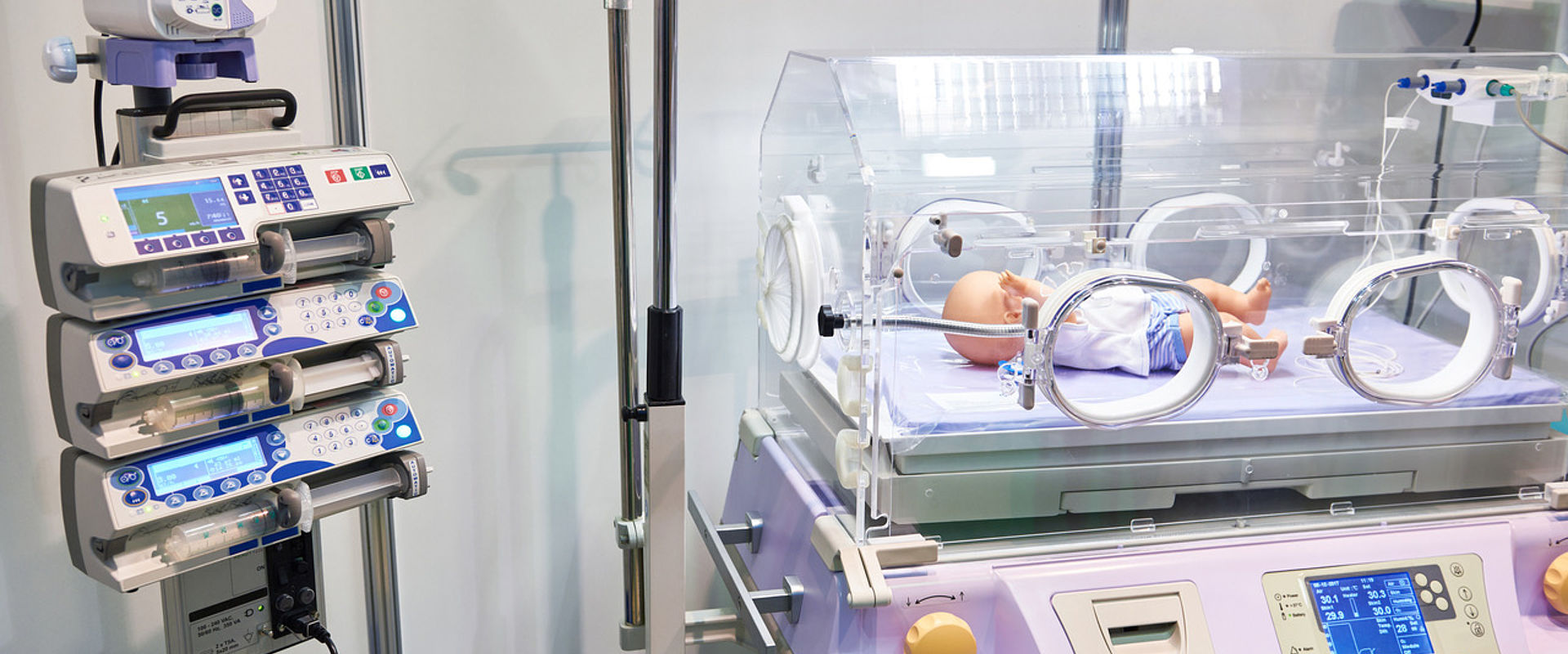 Incubator for newborns and syringe infusion pumps in clinic Incubator for newborns and syringe infusion pumps in clinic