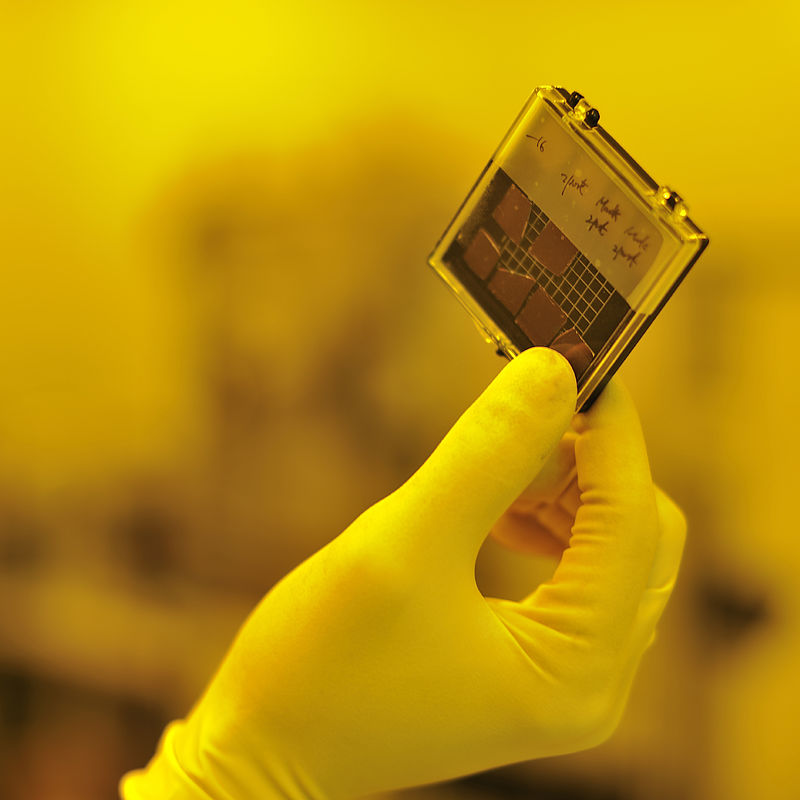 Improving dimensional measurement accuracy at the nanoscale