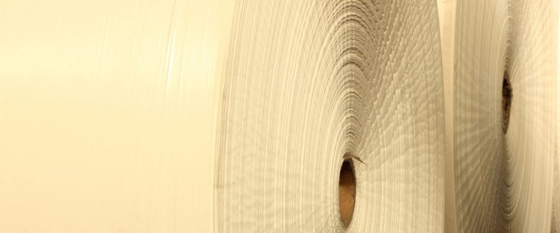 Paper picture id693242054