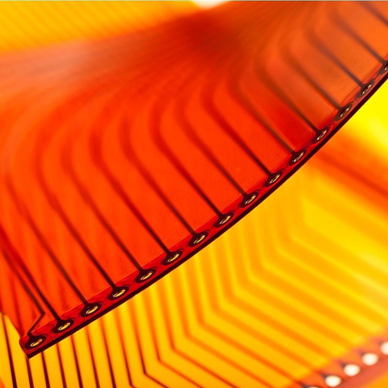 Metrology for the manufacturing of thin films