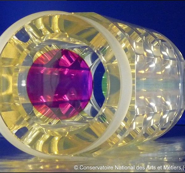 Image of a Fabry-Pérot resonator used at CNAM for photon-based pressure - Courtesy of CNAM